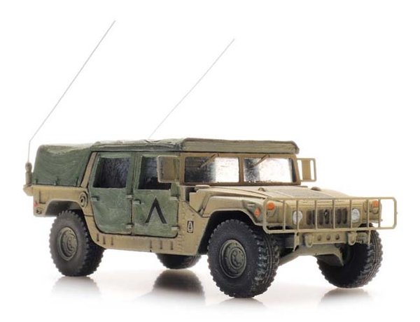AR6870540: Noviteit: Kant-en-Klaar: US Humvee Desert Jeep - 1:87