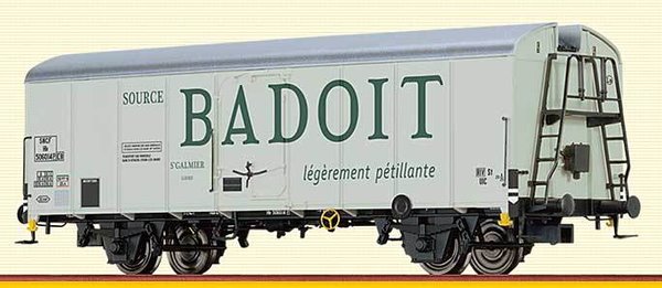 BR67122: Noviteit: N - 2-assige Gesloten goederenwagen UIC Standard 1 Evian & Badoit, SNCF...