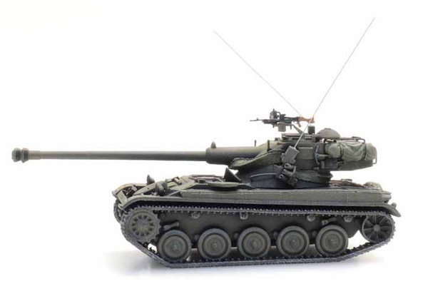 AR6870408: Kant-en-Klaar: NL AMX 13 lichte tank - 1:87