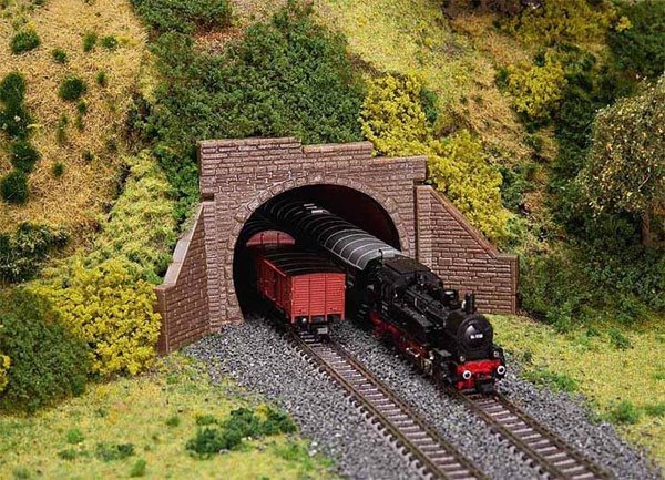 FA272579: N - Tunnelingang voor dubbelspoor (150 x 68 x 5 mm, doorrijhoogte 51 mm,...
