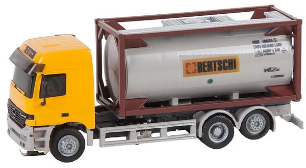 FA161483: H0 - FCS: 3-assige Vrachtwagen MB Actros LH 06 - Chemietransport Bertschi (Herpa) (V)