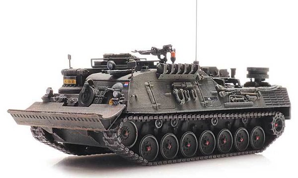 AR6870423: Kant en klaar: NL Leopard 1 ARV groen - 1:87